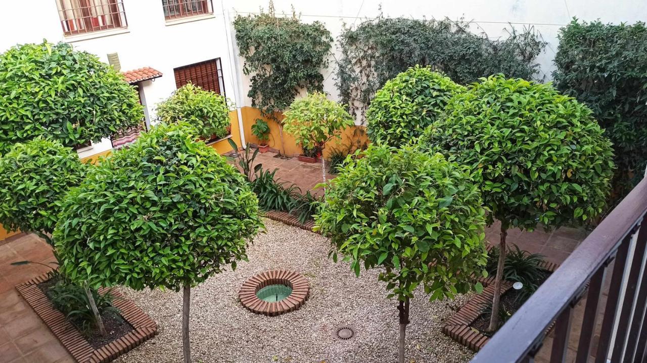 דירות קורדובה La Pequena Escalera Mezquita Catedral מראה חיצוני תמונה